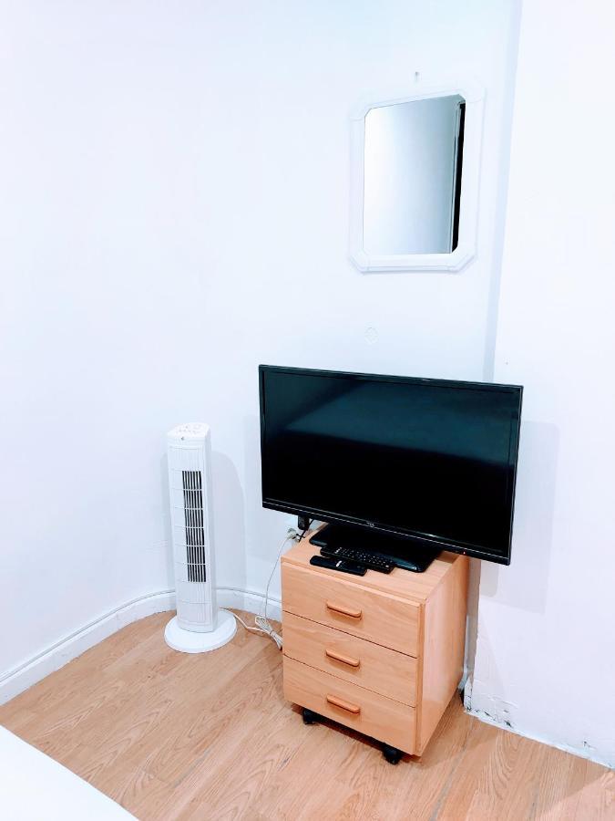 Habitacion Privada Con Cama Doble 瓦伦西亚 外观 照片